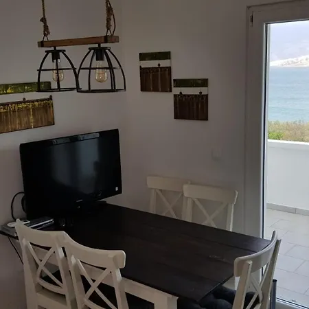 Apartment Dolphin House Pag Town